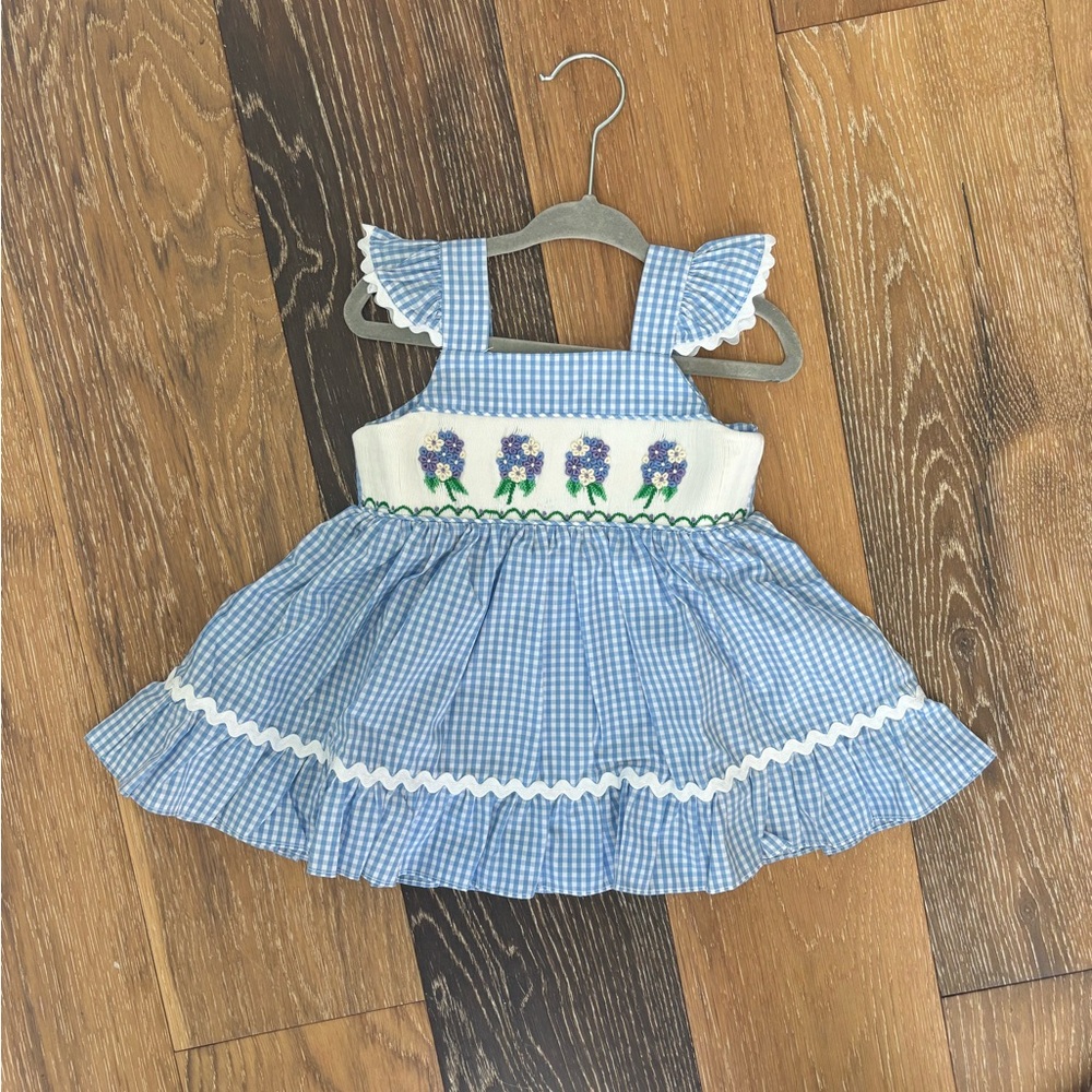 Stitchy Fish Hydrangea Honey Smocked Dress NEW - Picture 3 of 4